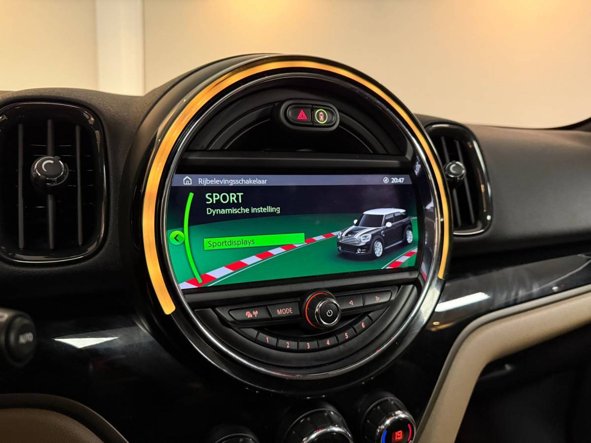 MINI Countryman Mini Mini Countryman 2.0 Cooper S E ALL4 *Pracht-interieur!* JCW-stuur|Pano|All-seasons