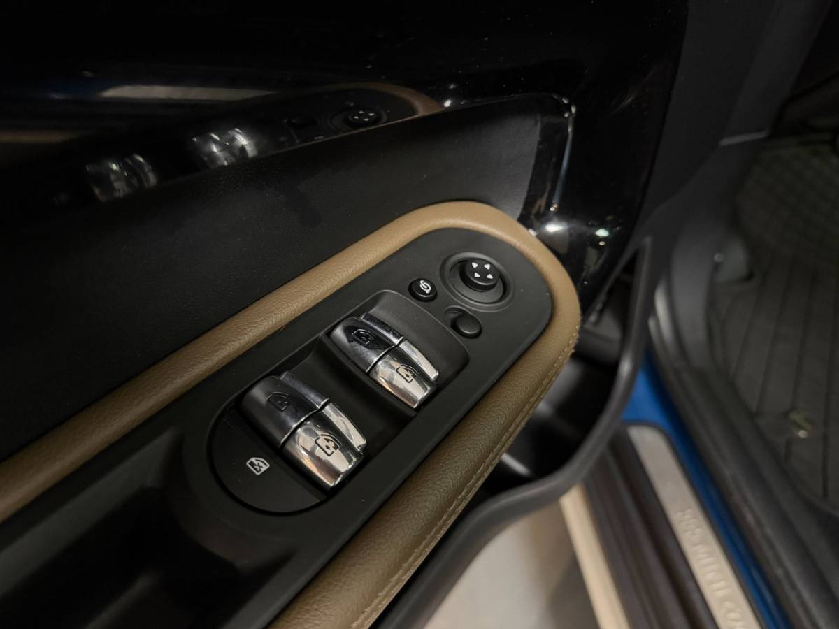 MINI Countryman Mini Mini Countryman 2.0 Cooper S E ALL4 *Pracht-interieur!* JCW-stuur|Pano|All-seasons