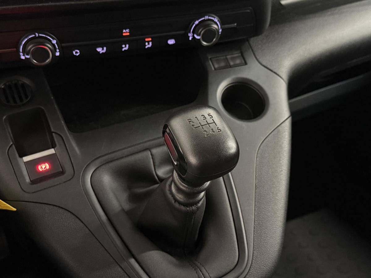 Opel Combo Opel Combo 1.5D L1H1 Standaard Airco Cruise Control Apple Carplay/Android Auto Trekhaak