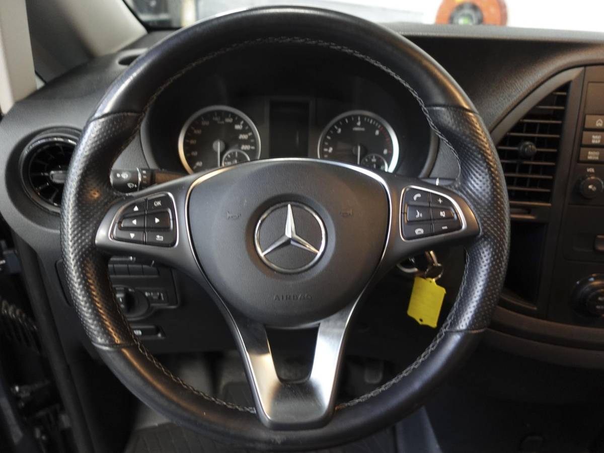Mercedes-Benz Vito Mercedes-Benz Vito 114 CDI automaat Lang Trekhaak Navigatie Climate control Cruise Control Camera