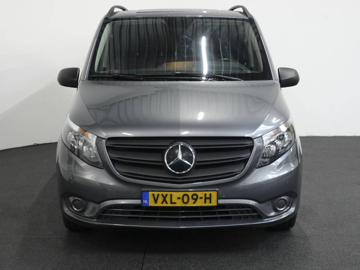 Mercedes-Benz Vito Mercedes-Benz Vito 114 CDI automaat Lang Trekhaak Navigatie Climate control Cruise Control Camera