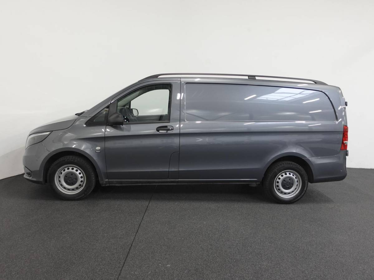 Mercedes-Benz Vito Mercedes-Benz Vito 114 CDI automaat Lang Trekhaak Navigatie Climate control Cruise Control Camera