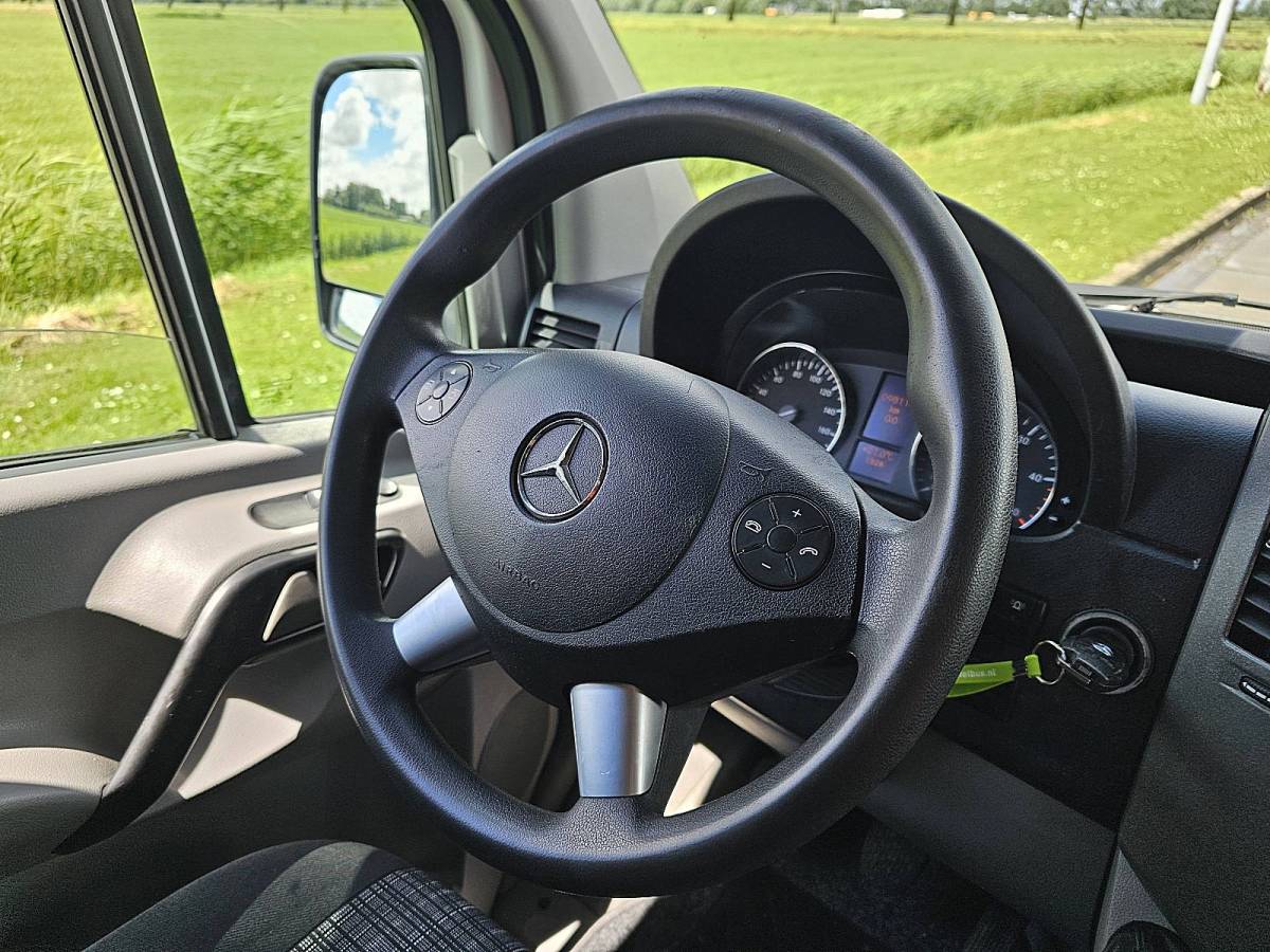 Mercedes-Benz Sprinter MERCEDES-BENZ SPRINTER 519 l2h2 v6 3.0ltr airco
