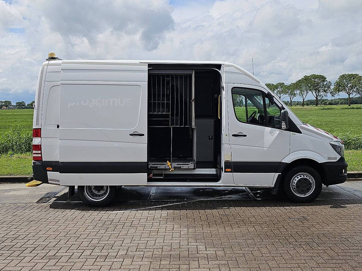 Mercedes-Benz Sprinter MERCEDES-BENZ SPRINTER 519 l2h2 v6 3.0ltr airco