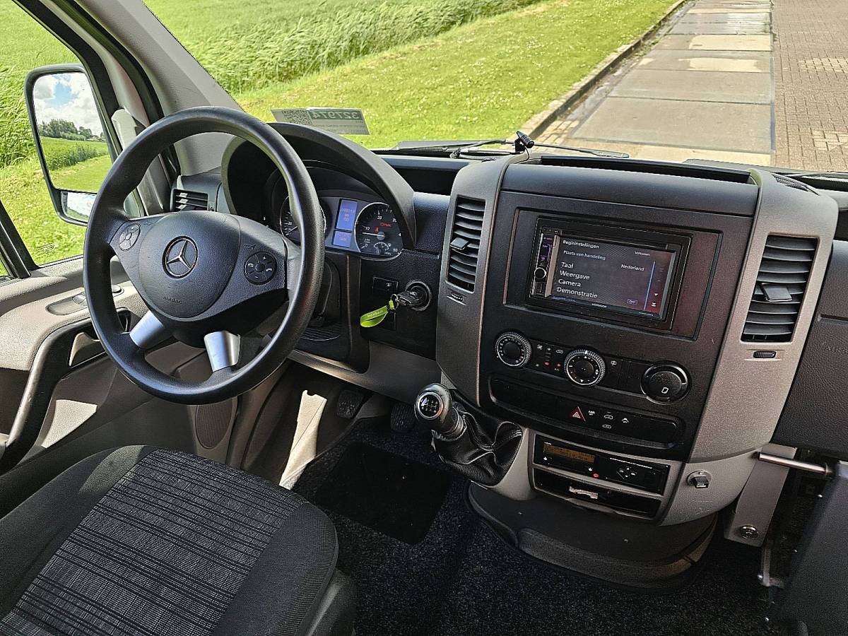 Mercedes-Benz Sprinter MERCEDES-BENZ SPRINTER 519 l2h2 v6 3.0ltr airco
