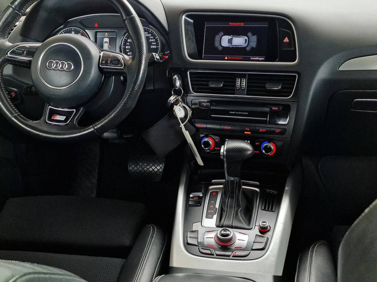 Audi Q5 Audi Q5 2.0 TFSI quattro Adrenalin Sport|Automaat|2000KG trekhaak|Clima|PDC|Xenon|19-inch|