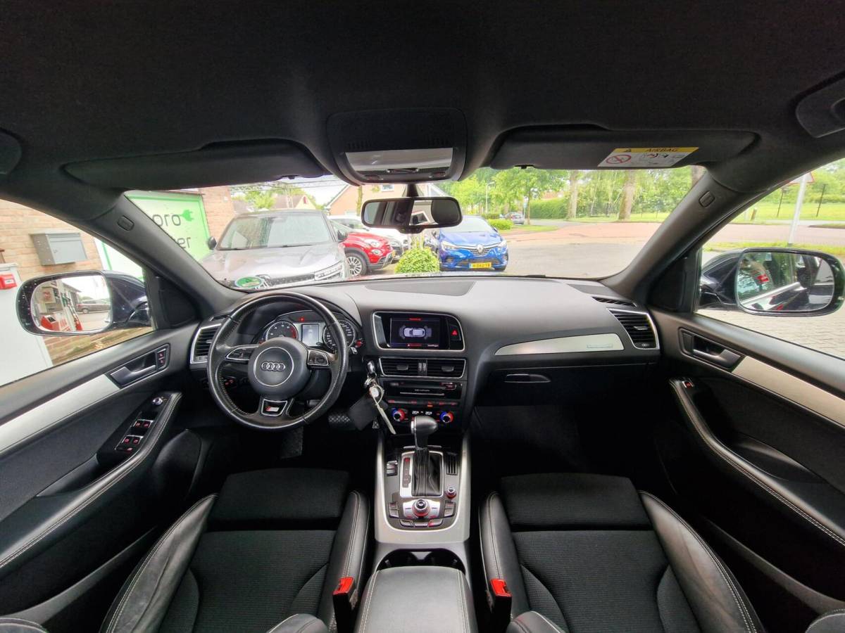 Audi Q5 Audi Q5 2.0 TFSI quattro Adrenalin Sport|Automaat|2000KG trekhaak|Clima|PDC|Xenon|19-inch|