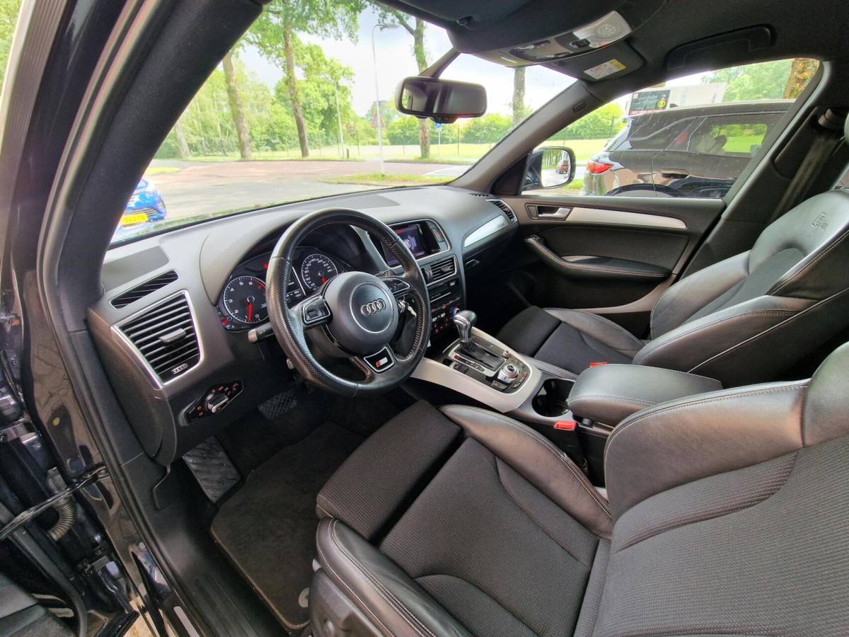 Audi Q5 Audi Q5 2.0 TFSI quattro Adrenalin Sport|Automaat|2000KG trekhaak|Clima|PDC|Xenon|19-inch|