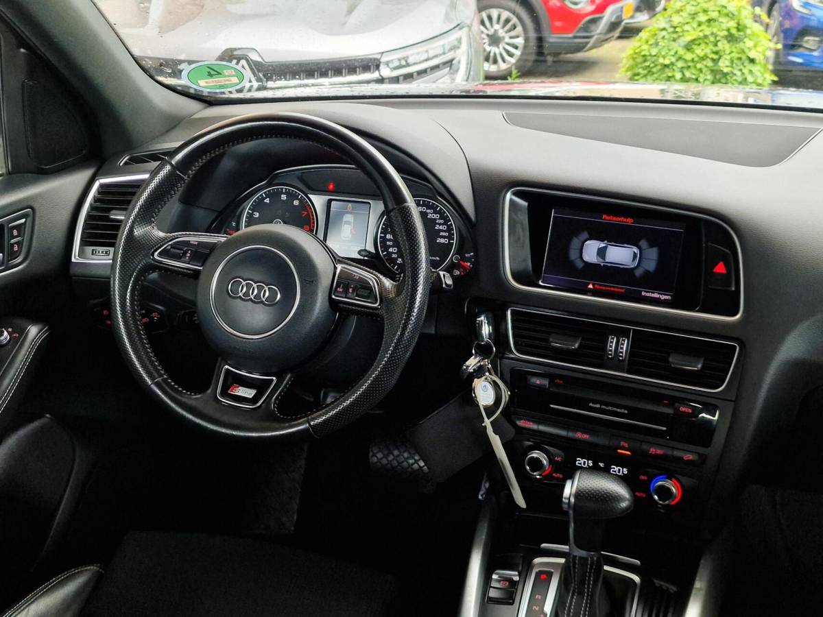 Audi Q5 Audi Q5 2.0 TFSI quattro Adrenalin Sport|Automaat|2000KG trekhaak|Clima|PDC|Xenon|19-inch|