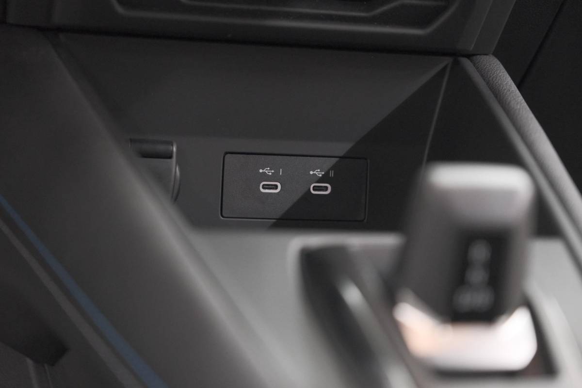Renault Captur Renault Captur 1.8 E-Tech Full Hybrid 160 Esprit Alpine | Rondom Camerazicht | Dodehoekdetectie | Adaptieve Cruise Control