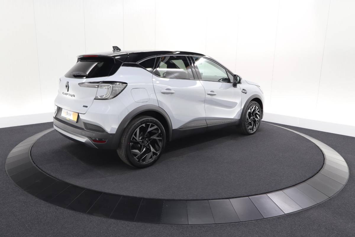 Renault Captur Renault Captur 1.8 E-Tech Full Hybrid 160 Esprit Alpine | Rondom Camerazicht | Dodehoekdetectie | Adaptieve Cruise Control