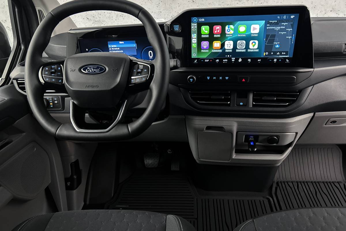 Ford Transit Custom Ford Transit Custom 2.5 PHEV 233PK L2 Limited | Incl. BPM | LED | Camera | Wegklapbare trekhaak | Adaptieve cruise control