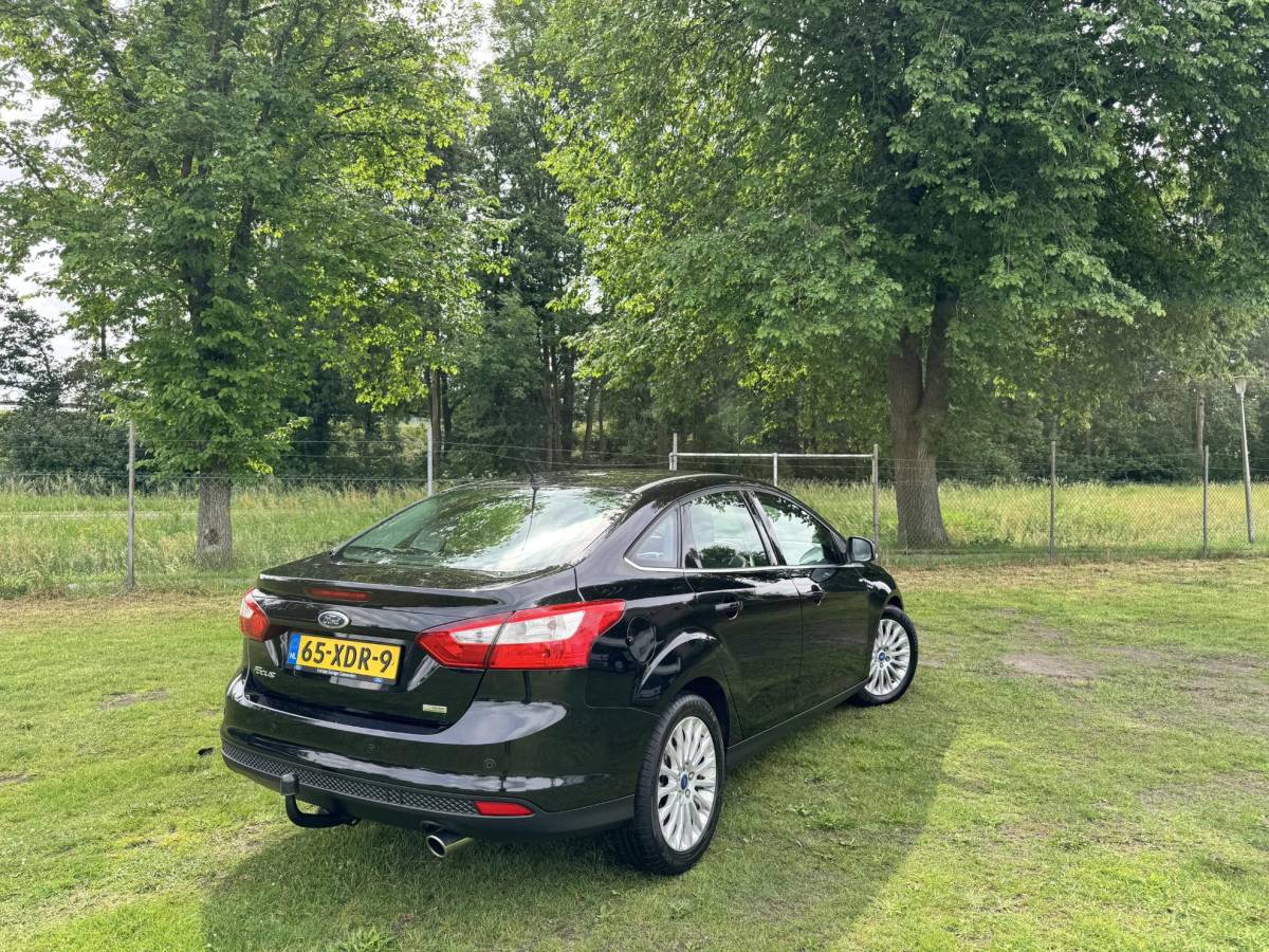 Ford Focus Ford Focus 1.6 EB 150PK Titanium | TREKHAAK 1.500KG | CLIMA | CRUISE | SENSOREN |