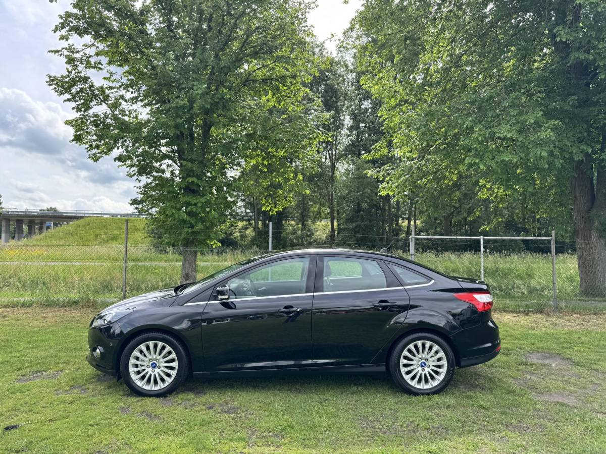 Ford Focus Ford Focus 1.6 EB 150PK Titanium | TREKHAAK 1.500KG | CLIMA | CRUISE | SENSOREN |