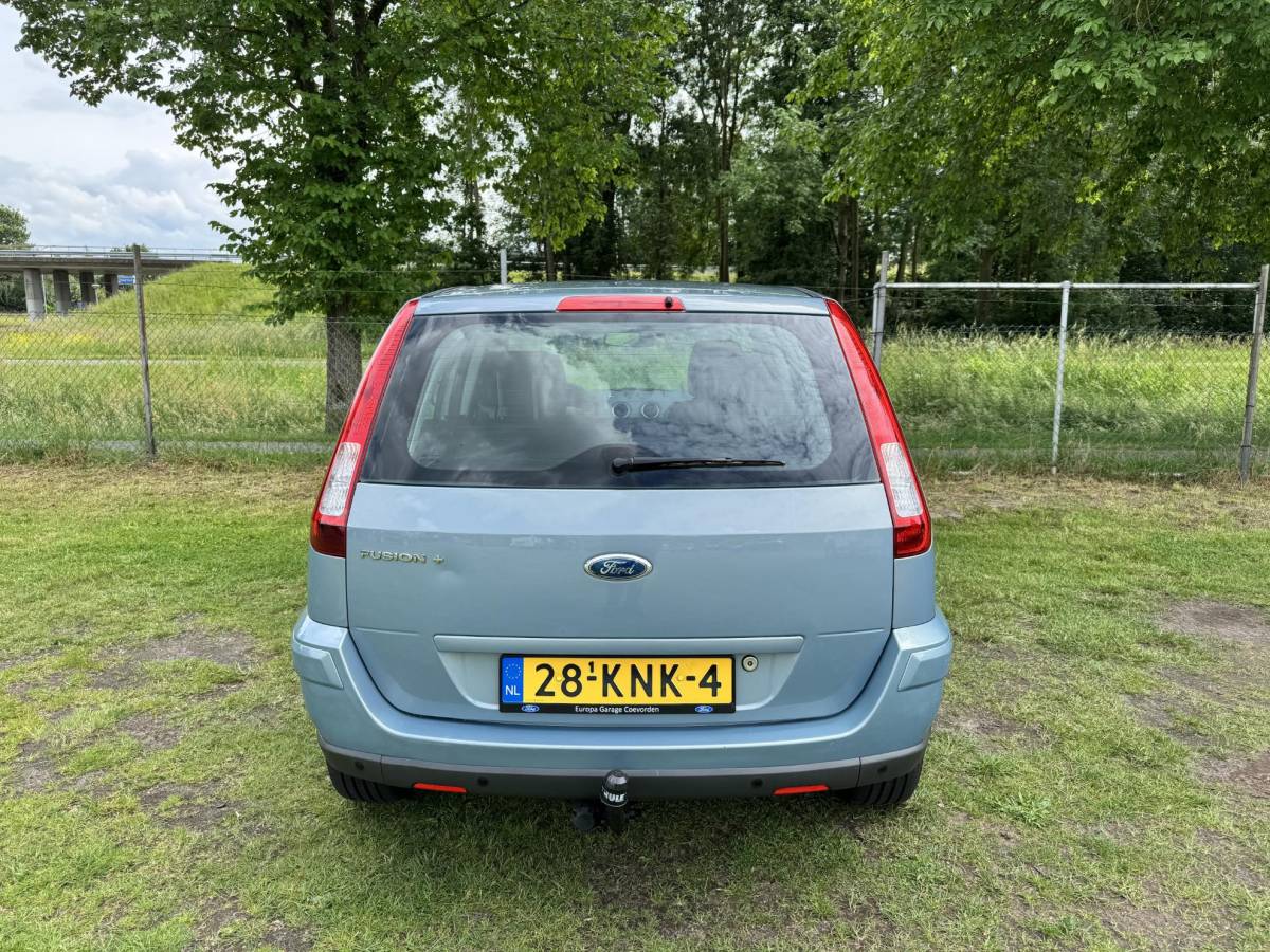 Ford Fusion Ford Fusion 1.4-16V Futura | TREKHAAK | AIRCO | DEALER ONDERHOUDEN |