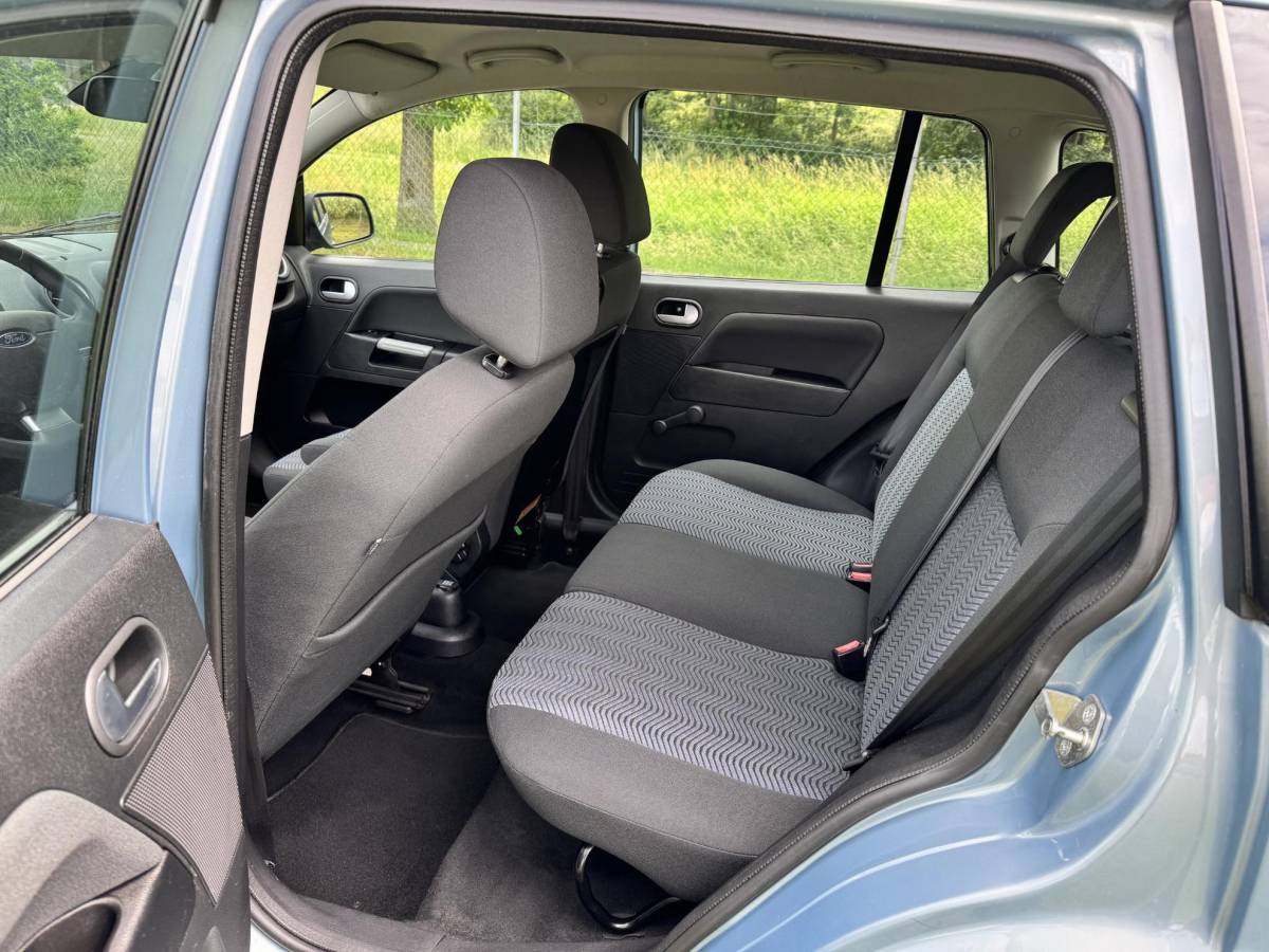 Ford Fusion Ford Fusion 1.4-16V Futura | TREKHAAK | AIRCO | DEALER ONDERHOUDEN |