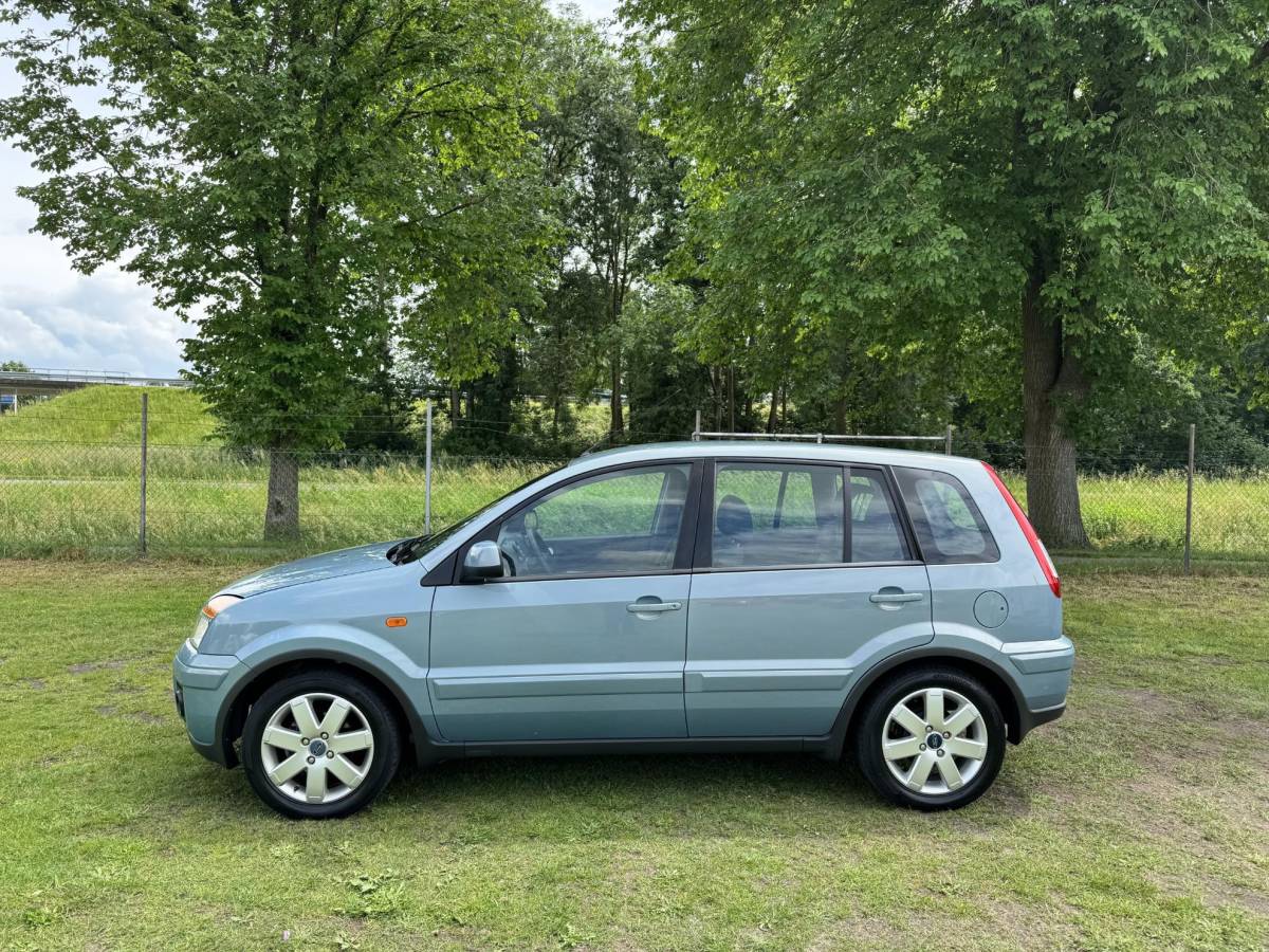 Ford Fusion Ford Fusion 1.4-16V Futura | TREKHAAK | AIRCO | DEALER ONDERHOUDEN |