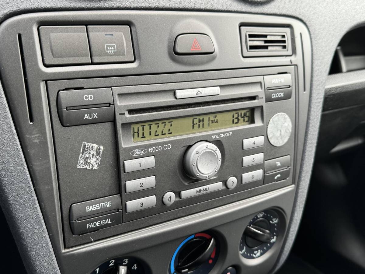 Ford Fusion Ford Fusion 1.4-16V Futura | TREKHAAK | AIRCO | DEALER ONDERHOUDEN |