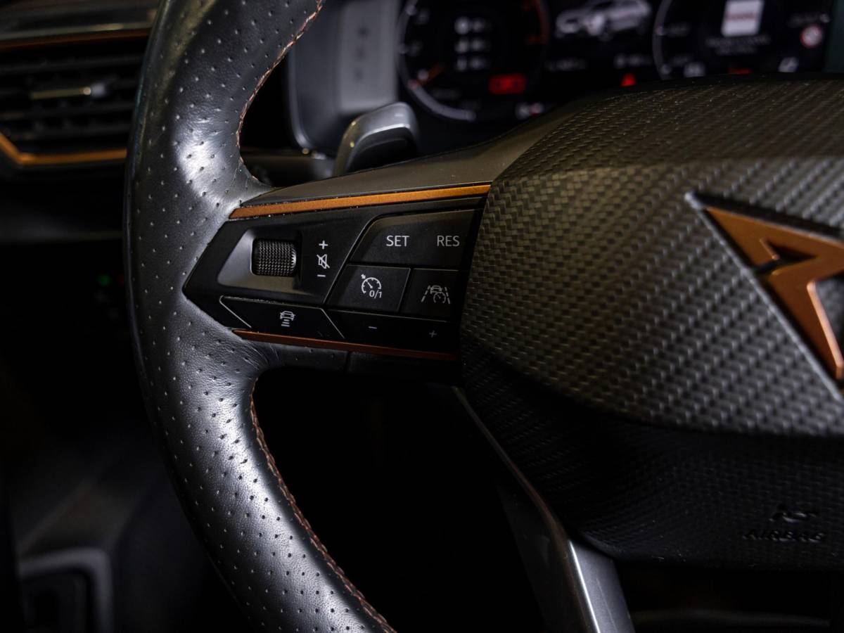 CUPRA Formentor CUPRA Formentor 1.5 TSI 150pk / Trekhaak / Lederen bekleding / Apple carplay / Memory stoelen / Adaptieve cruise control /