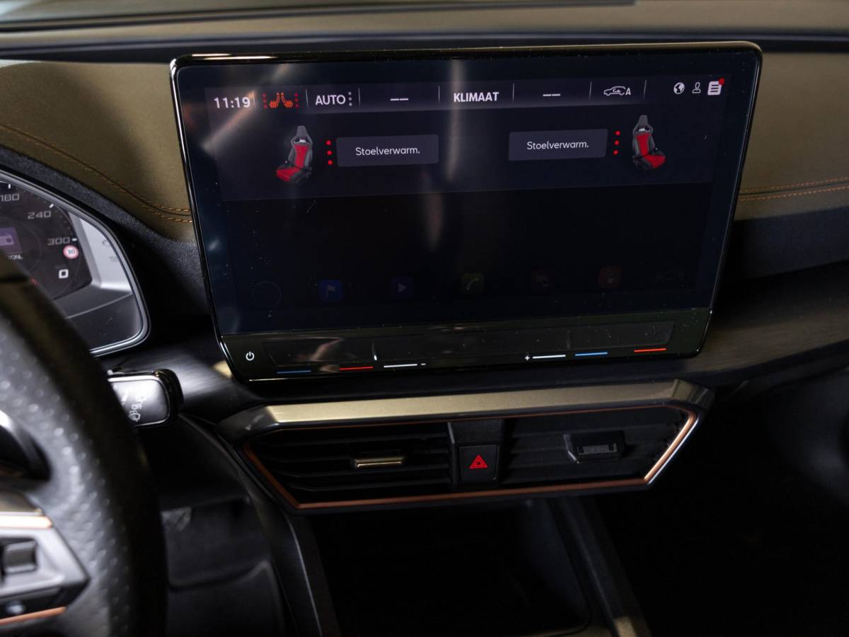 CUPRA Formentor CUPRA Formentor 1.5 TSI 150pk / Trekhaak / Lederen bekleding / Apple carplay / Memory stoelen / Adaptieve cruise control /
