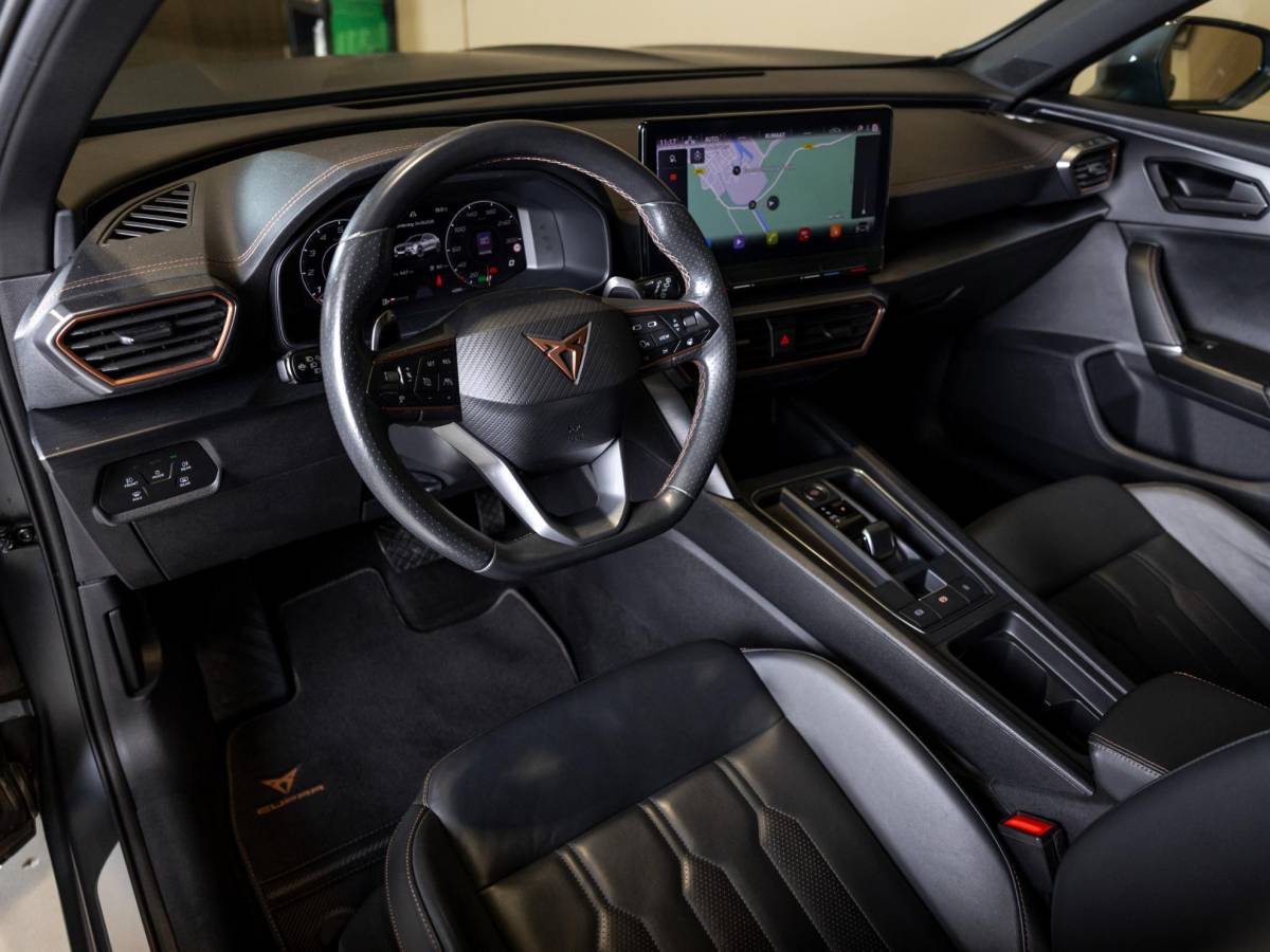 CUPRA Formentor CUPRA Formentor 1.5 TSI 150pk / Trekhaak / Lederen bekleding / Apple carplay / Memory stoelen / Adaptieve cruise control /