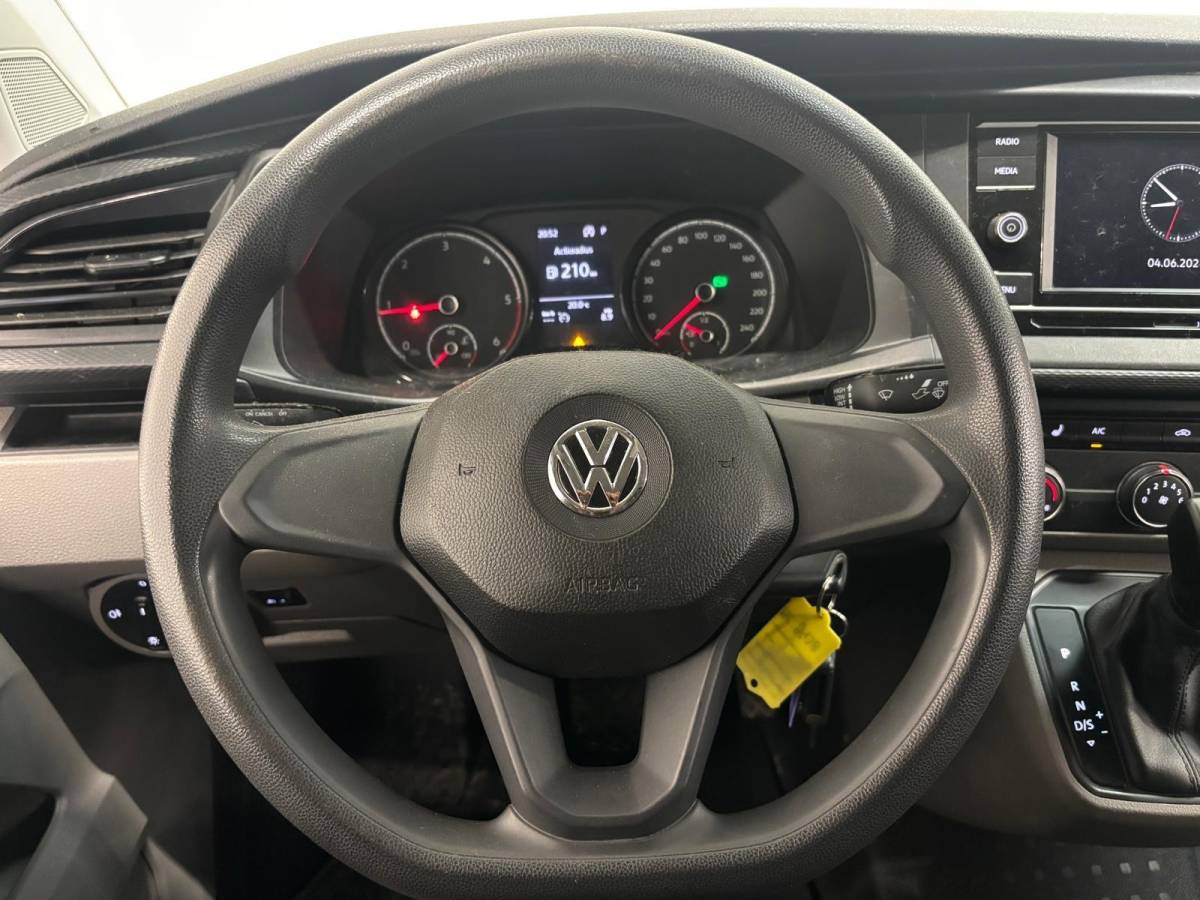 Volkswagen Transporter Volkswagen Transporter 2.0 TDI L1H1 30 Comfortline Airco Cruise Control Trekhaak Apple Carplay Parkeersensoren