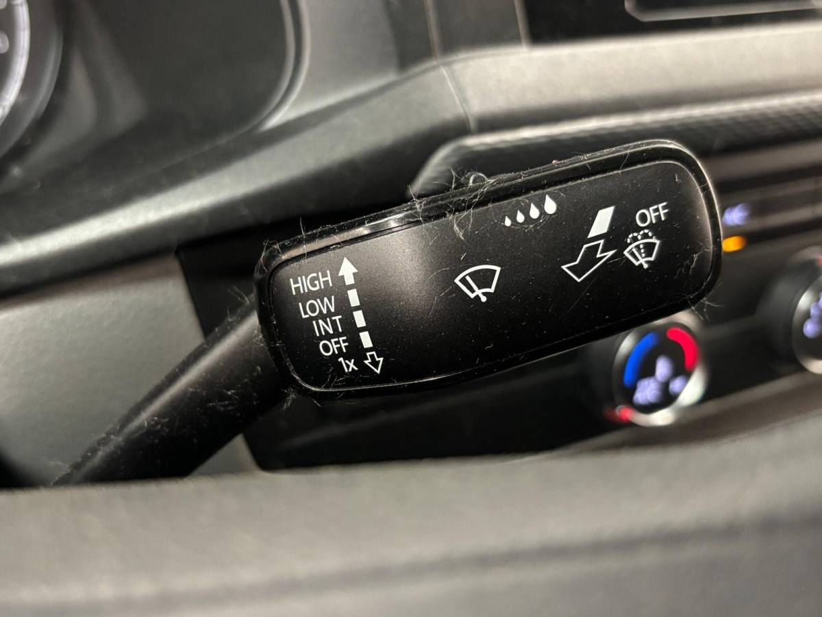 Volkswagen Transporter Volkswagen Transporter 2.0 TDI L1H1 30 Comfortline Airco Cruise Control Trekhaak Apple Carplay Parkeersensoren