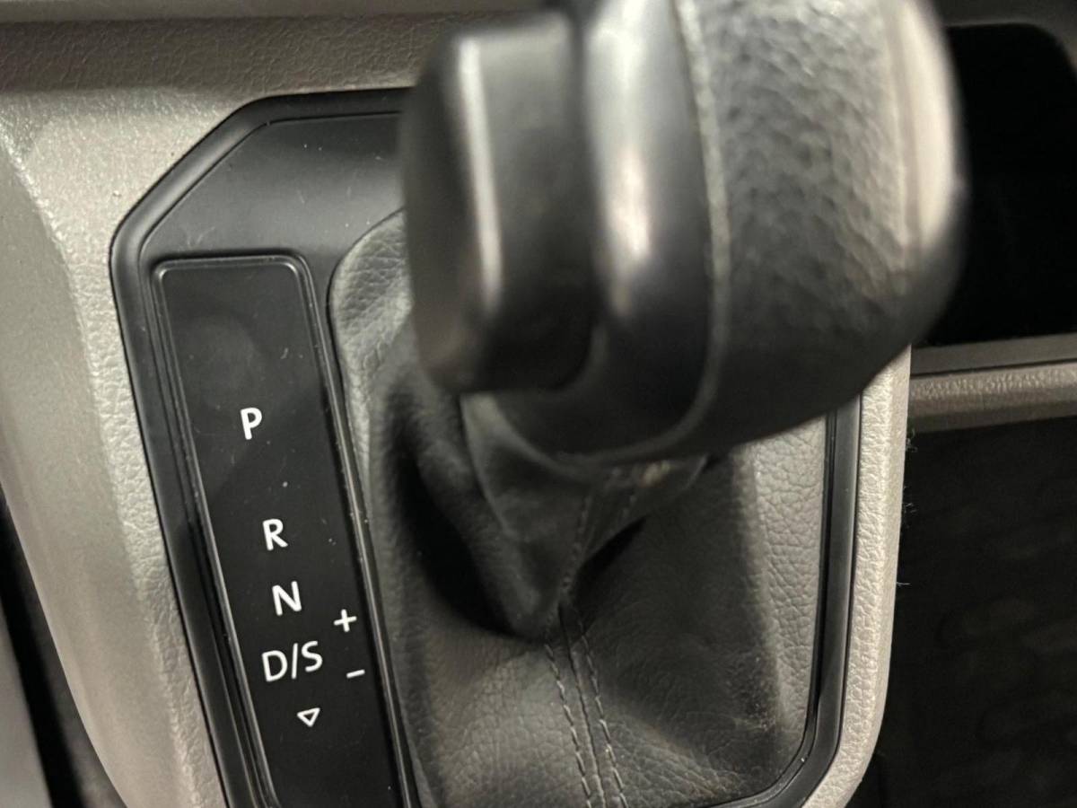 Volkswagen Transporter Volkswagen Transporter 2.0 TDI L1H1 30 Comfortline Airco Cruise Control Trekhaak Apple Carplay Parkeersensoren