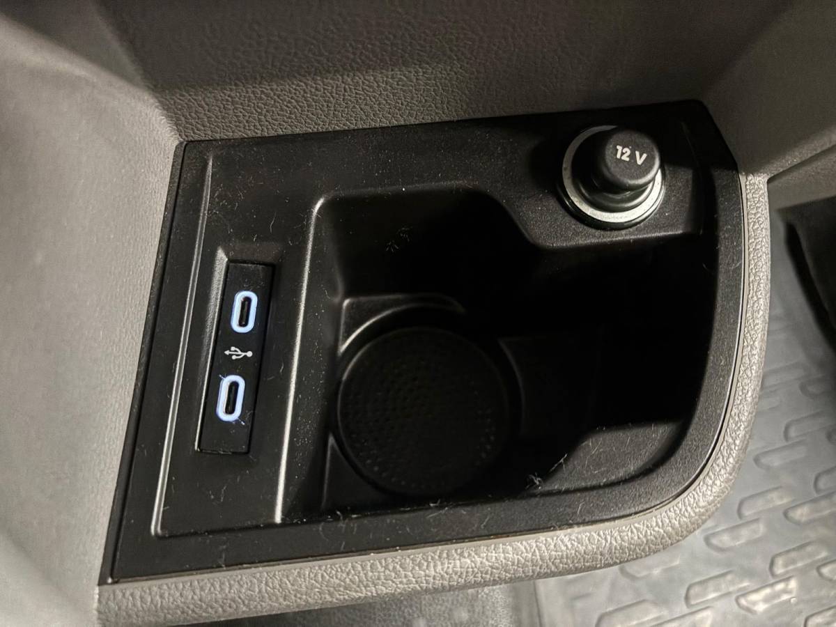 Volkswagen Transporter Volkswagen Transporter 2.0 TDI L1H1 30 Comfortline Airco Cruise Control Trekhaak Apple Carplay Parkeersensoren