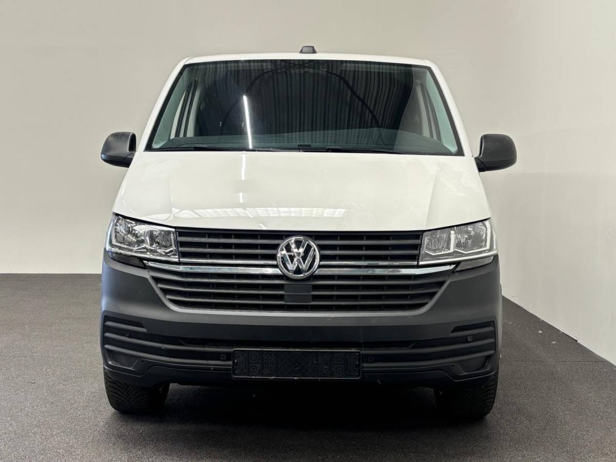 Volkswagen Transporter Volkswagen Transporter 2.0 TDI L1H1 30 Comfortline Airco Cruise Control Trekhaak Apple Carplay Parkeersensoren