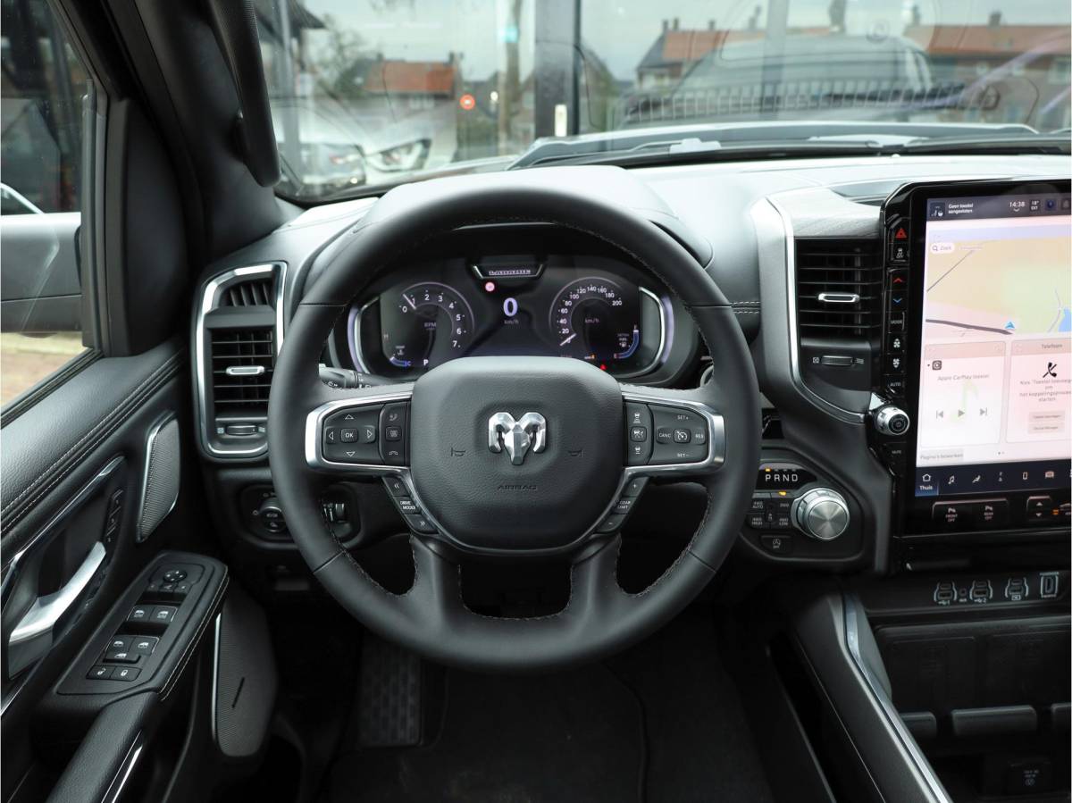 Dodge Ram 1500 Dodge Ram 1500 2025 3.0L HURRICANE LARAMIE Night Premium | BPM VRIJ | NIEUW  | Color Pack | Panoramadak | Luchtvering