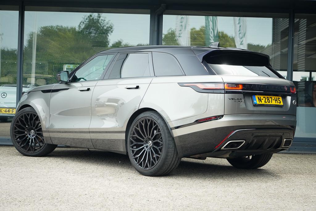 Land Rover Range Rover Velar Land Rover Range Rover Velar 3.0 V6 AWD First Edition / Pano / Luchtvering / Meridian Surround / 23”