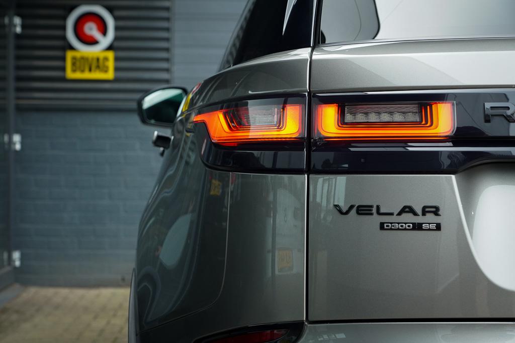 Land Rover Range Rover Velar Land Rover Range Rover Velar 3.0 V6 AWD First Edition / Pano / Luchtvering / Meridian Surround / 23”