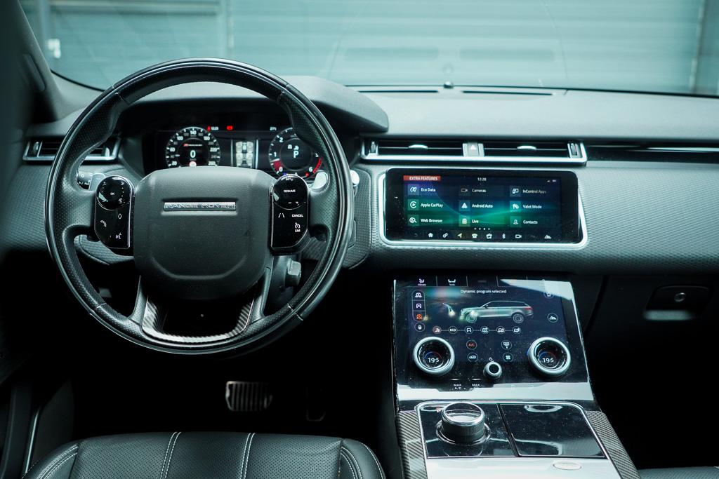 Land Rover Range Rover Velar Land Rover Range Rover Velar 3.0 V6 AWD First Edition / Pano / Luchtvering / Meridian Surround / 23”