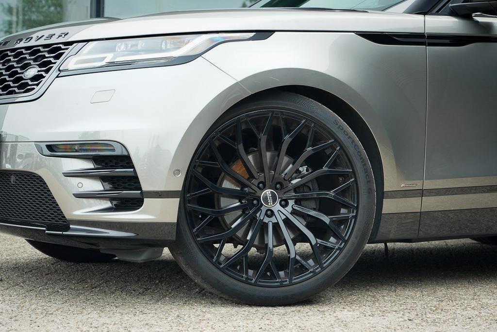 Land Rover Range Rover Velar Land Rover Range Rover Velar 3.0 V6 AWD First Edition / Pano / Luchtvering / Meridian Surround / 23”