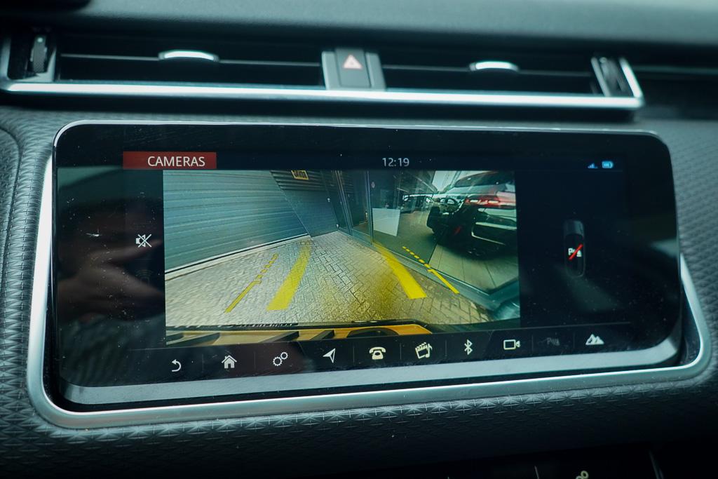 Land Rover Range Rover Velar Land Rover Range Rover Velar 3.0 V6 AWD First Edition / Pano / Luchtvering / Meridian Surround / 23”