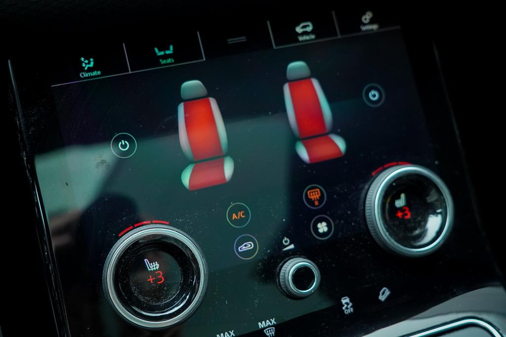 Land Rover Range Rover Velar Land Rover Range Rover Velar 3.0 V6 AWD First Edition / Pano / Luchtvering / Meridian Surround / 23”