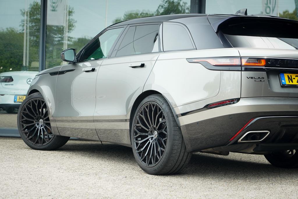 Land Rover Range Rover Velar Land Rover Range Rover Velar 3.0 V6 AWD First Edition / Pano / Luchtvering / Meridian Surround / 23”