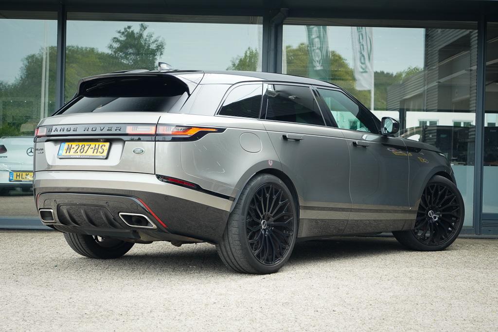 Land Rover Range Rover Velar Land Rover Range Rover Velar 3.0 V6 AWD First Edition / Pano / Luchtvering / Meridian Surround / 23”