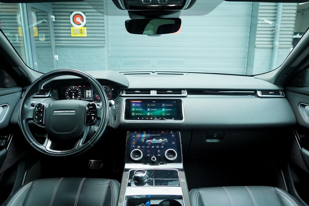 Land Rover Range Rover Velar Land Rover Range Rover Velar 3.0 V6 AWD First Edition / Pano / Luchtvering / Meridian Surround / 23”