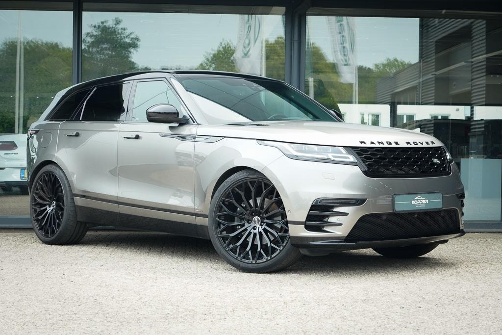 Land Rover Range Rover Velar Land Rover Range Rover Velar 3.0 V6 AWD First Edition / Pano / Luchtvering / Meridian Surround / 23”