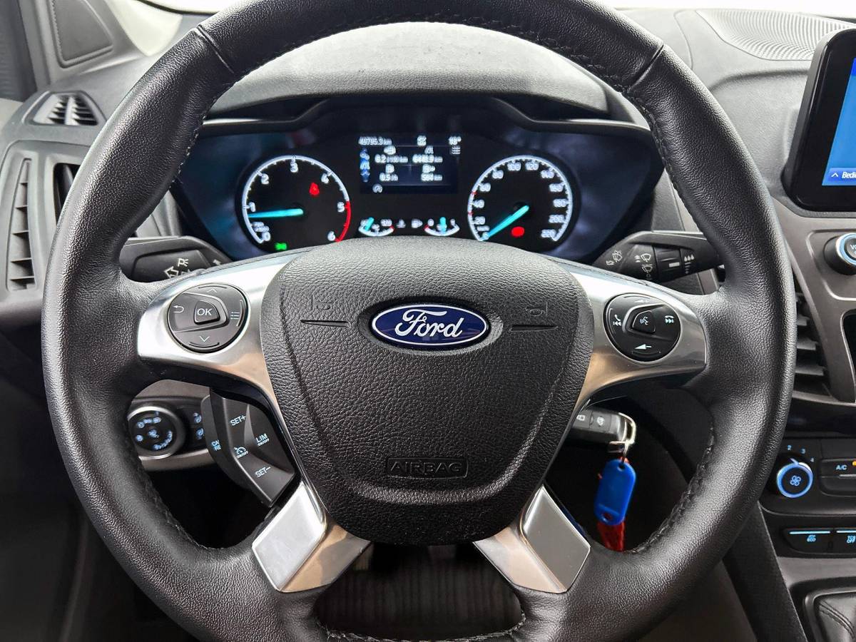 Ford Transit Connect Ford Transit Connect 1.5 EcoBlue L2 Trend Navigatie Airco Parkeersensoren achter Cruise Control 3Zits Camera DAB+