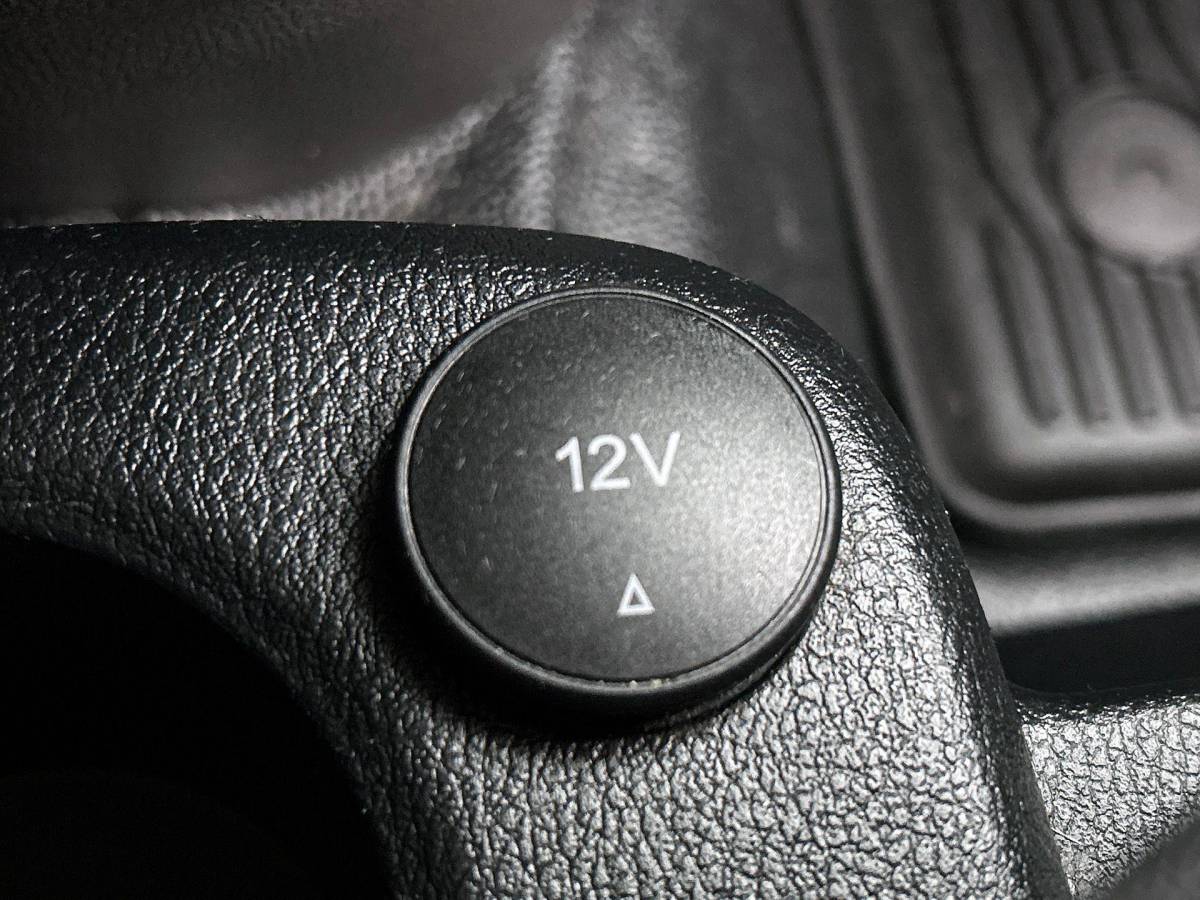 Ford Transit Connect Ford Transit Connect 1.5 EcoBlue L2 Trend Navigatie Airco Parkeersensoren achter Cruise Control 3Zits Camera DAB+