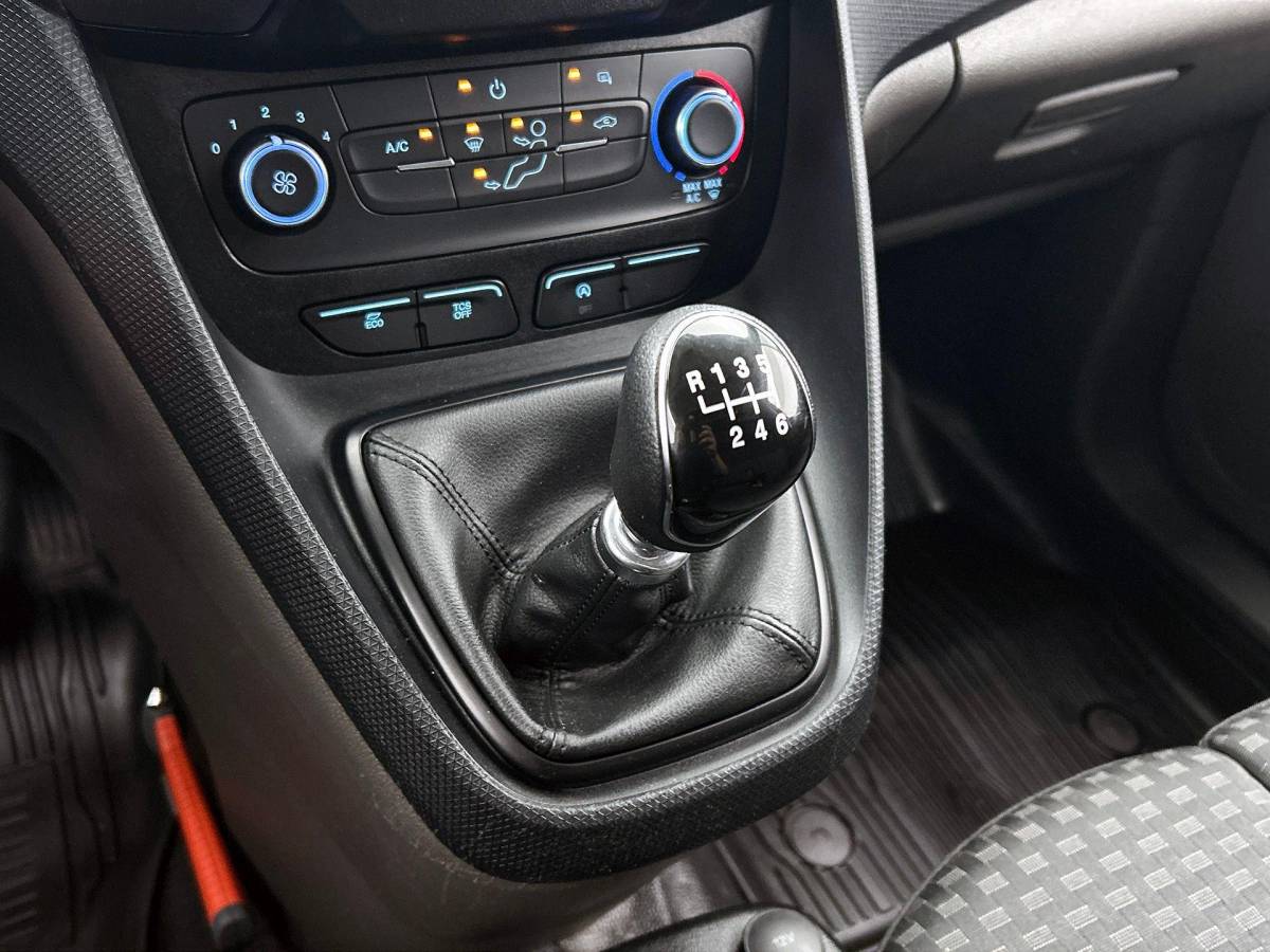 Ford Transit Connect Ford Transit Connect 1.5 EcoBlue L2 Trend Navigatie Airco Parkeersensoren achter Cruise Control 3Zits Camera DAB+