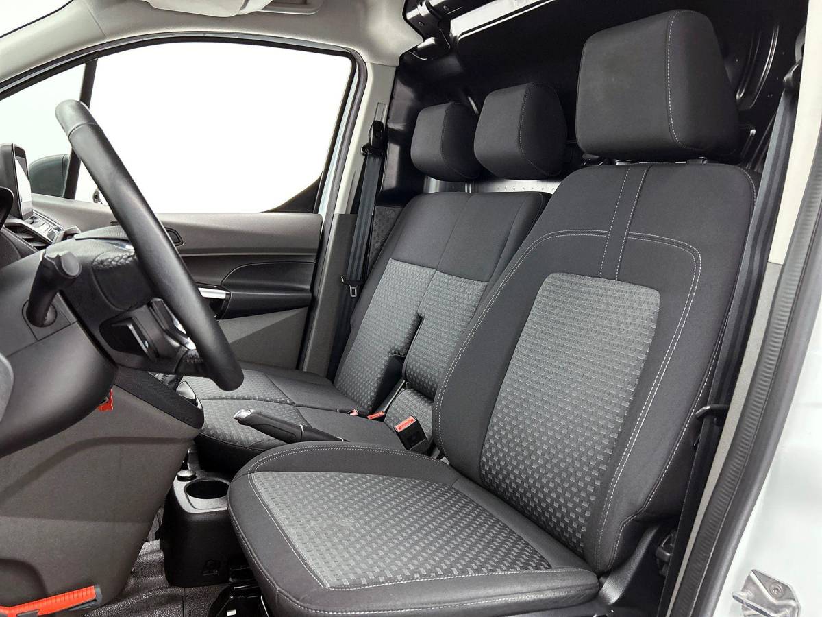 Ford Transit Connect Ford Transit Connect 1.5 EcoBlue L2 Trend Navigatie Airco Parkeersensoren achter Cruise Control 3Zits Camera DAB+