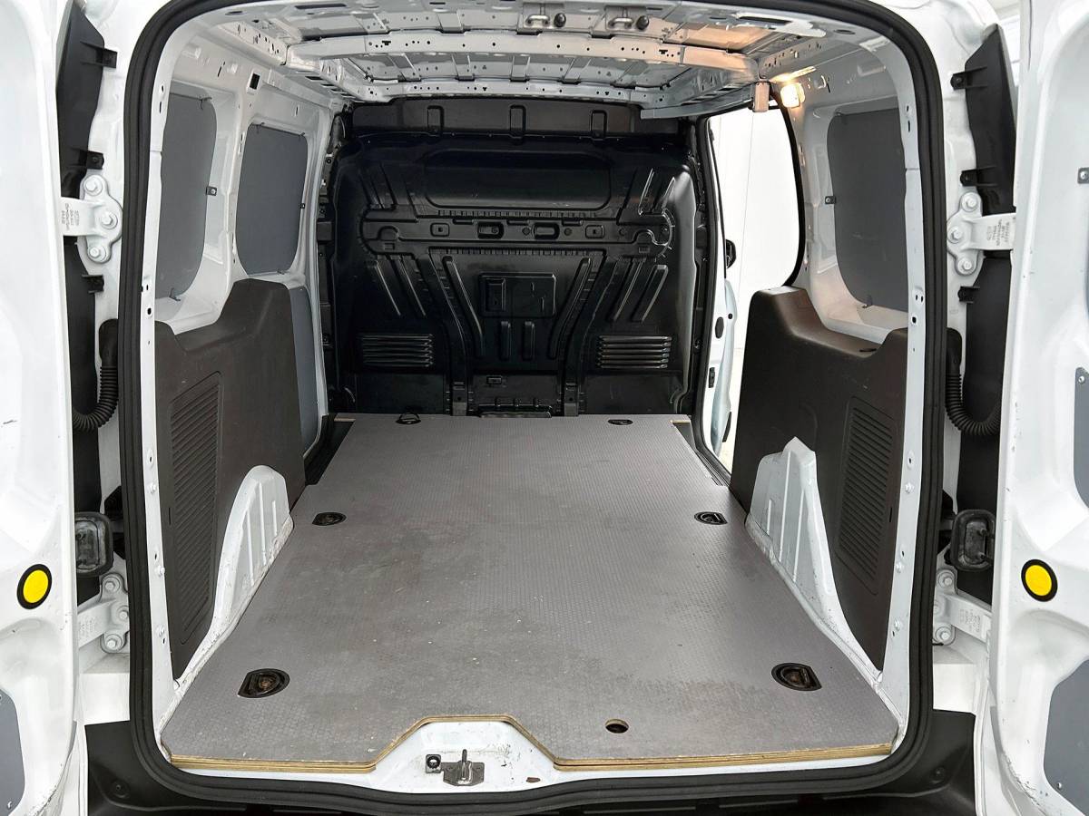 Ford Transit Connect Ford Transit Connect 1.5 EcoBlue L2 Trend Navigatie Airco Parkeersensoren achter Cruise Control 3Zits Camera DAB+