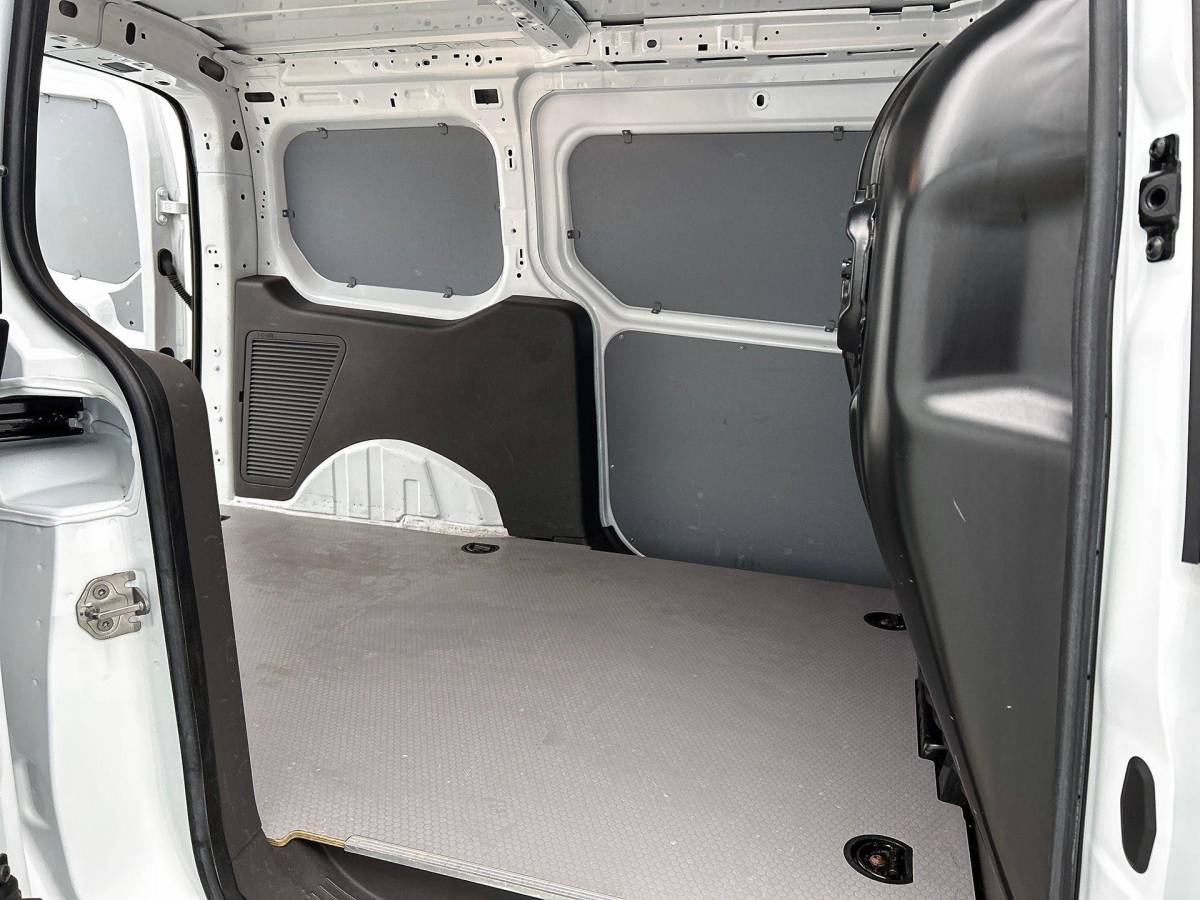 Ford Transit Connect Ford Transit Connect 1.5 EcoBlue L2 Trend Navigatie Airco Parkeersensoren achter Cruise Control 3Zits Camera DAB+