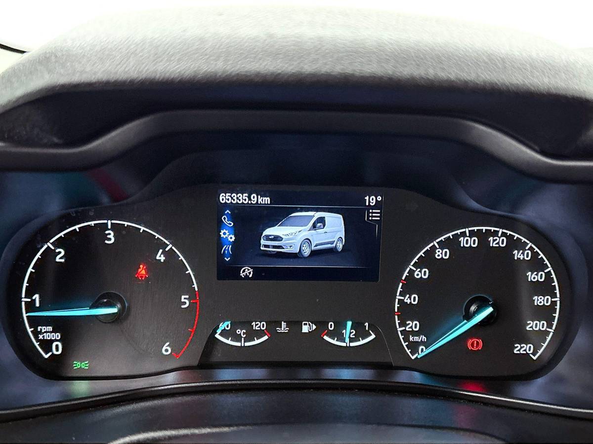 Ford Transit Connect Ford Transit Connect 1.5 EcoBlue L2 Trend Navigatie Airco DAB+ Parkeersensoren Camera Bluetooth LM Velgen Apple Carplay Android auto 3Zits