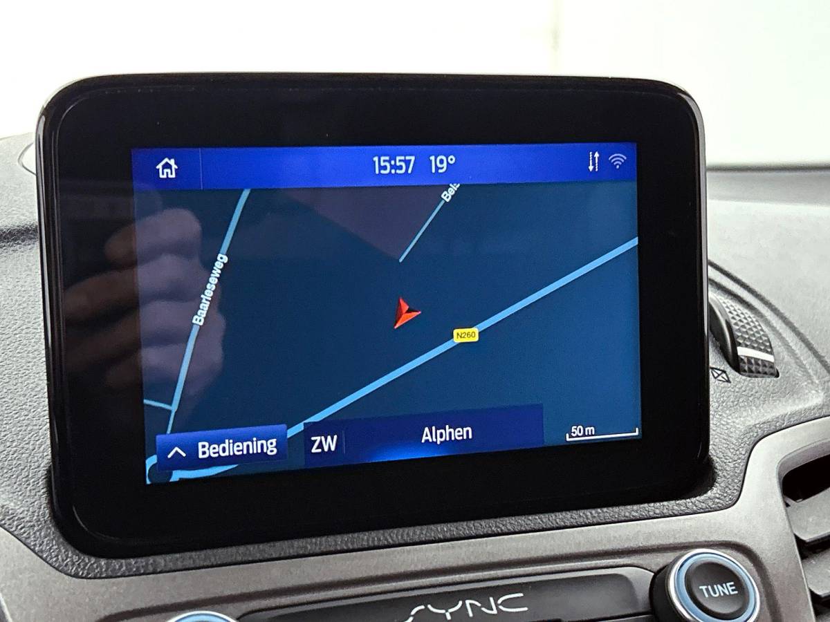 Ford Transit Connect Ford Transit Connect 1.5 EcoBlue L2 Trend Navigatie Airco DAB+ Parkeersensoren Camera Bluetooth LM Velgen Apple Carplay Android auto 3Zits