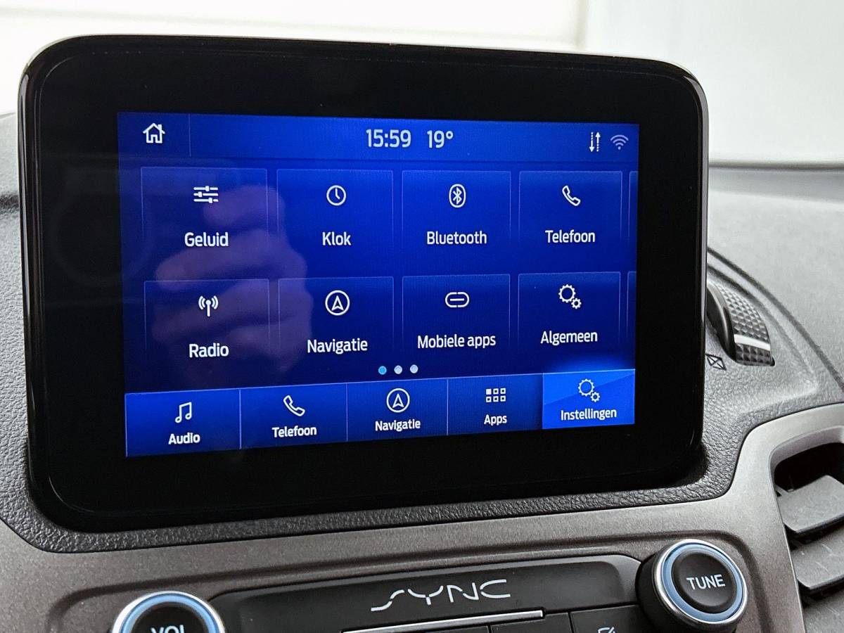 Ford Transit Connect Ford Transit Connect 1.5 EcoBlue L2 Trend Navigatie Airco DAB+ Parkeersensoren Camera Bluetooth LM Velgen Apple Carplay Android auto 3Zits